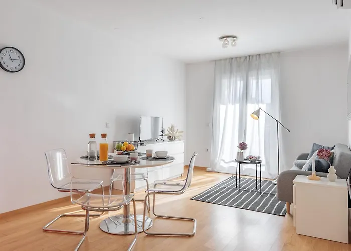 Golden Tulip Apartment