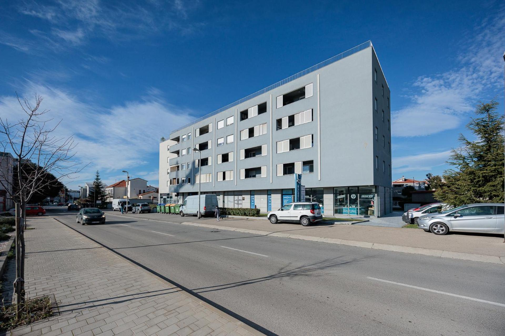 Golden Tulip Apartment